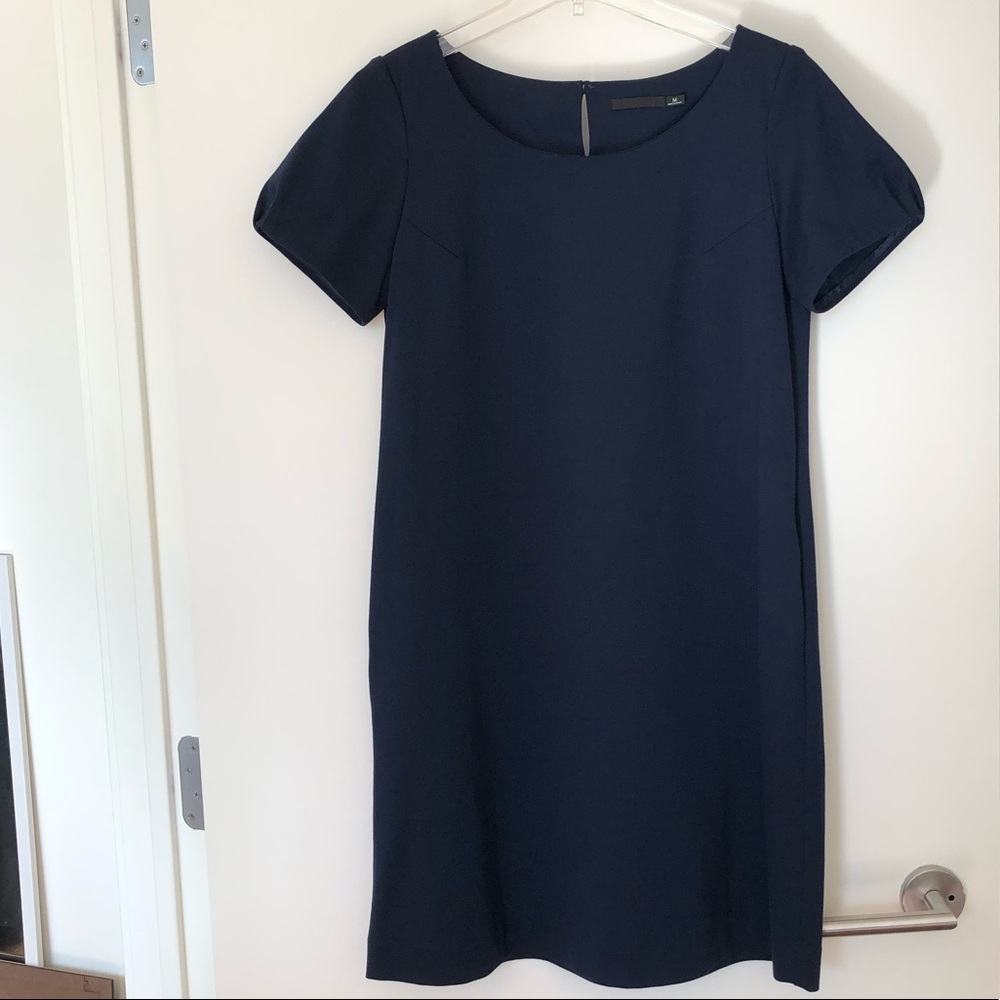 Navy short sleeve Uniqlo dress